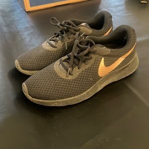 Womens Nikes size 10.5